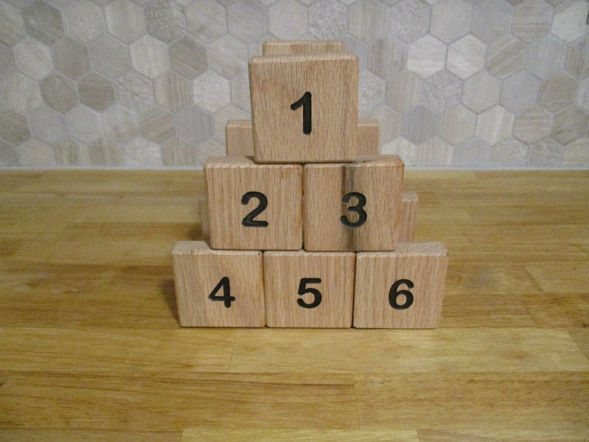 Single Bar Utility Dog Article - Red Oak SQUARE SHAPE 7 Unis